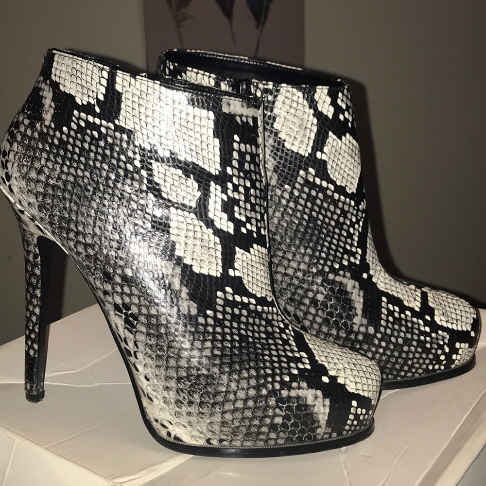 Snakeskin Aldo booties